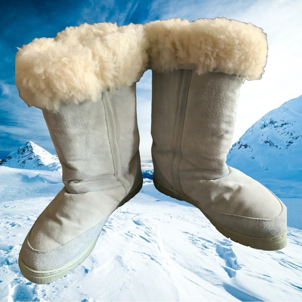 Cloud Nine Women's US L7-7.5  Vintage Fleece Lined Sheepskin Boot‎ Blue EUC
